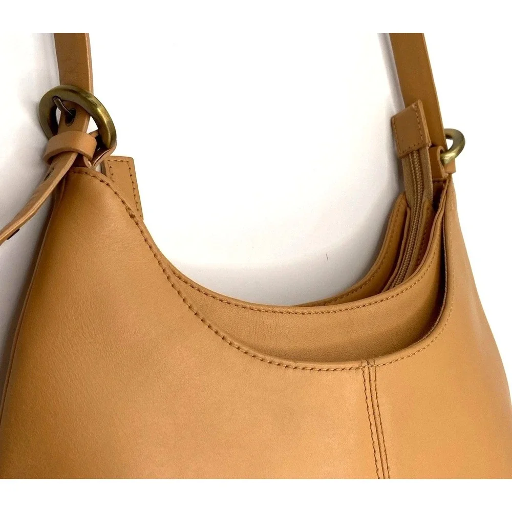 Vintage Etienne Aigner Camel Leather Hobo Bag Gold Plaque Quiet Luxury Preppy